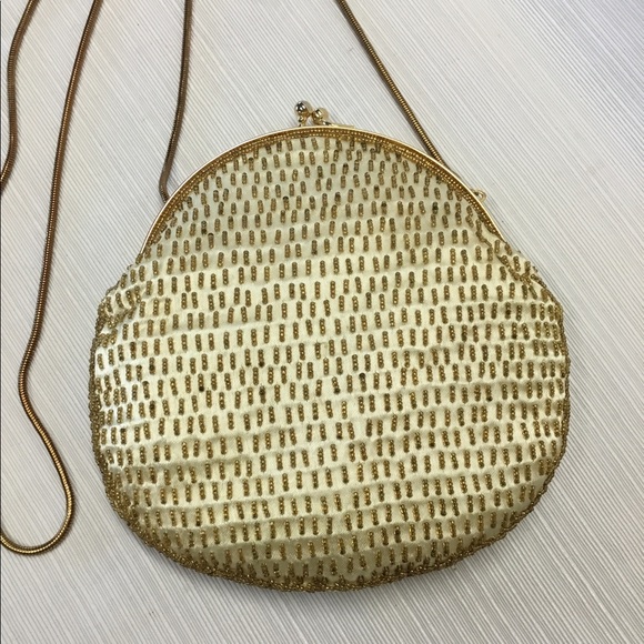 Exciting Fully Beaded Bag - Picture 4 of 8